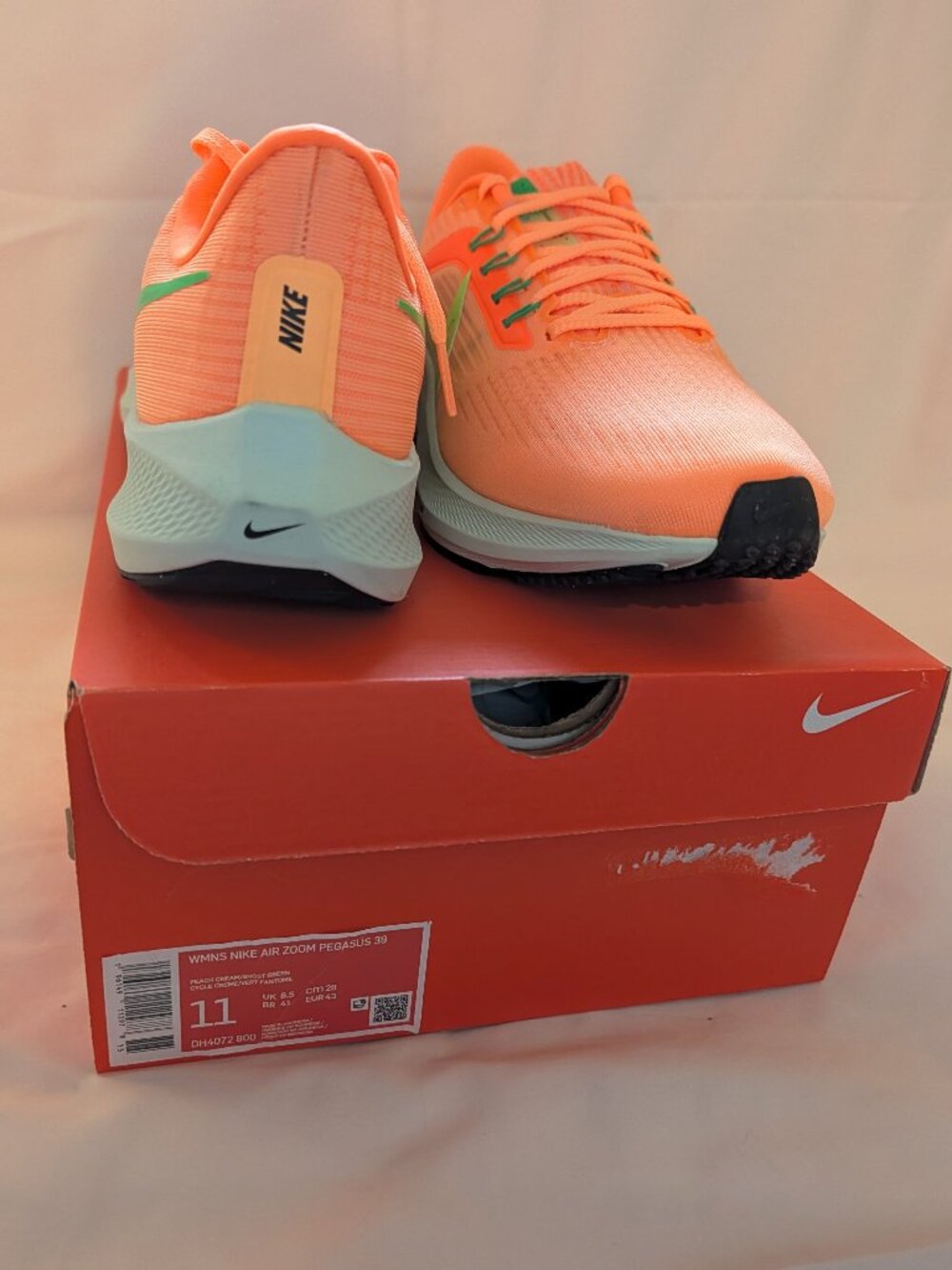 Nike Air Zoom Pegasus 39 Running Shoes, Peach Cream/Ghost Green, Women US 11